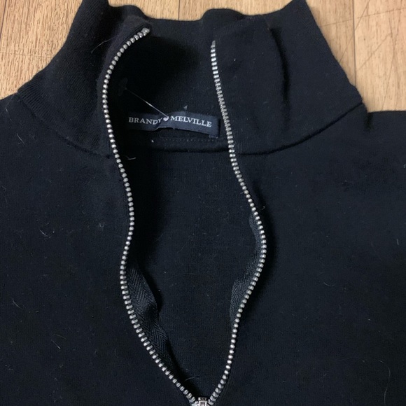 Brandy black top - Picture 2 of 2